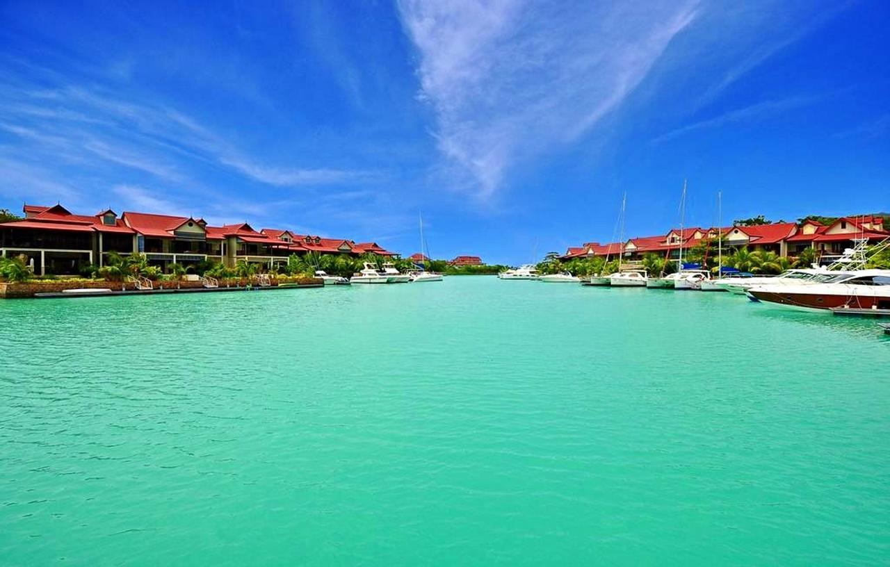 Island, Front, Luxury, 3 Bed Ensuite, Wifi *